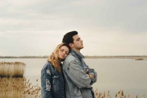 introversão e extroversão no amor
